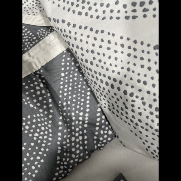 NIB Lauren Ralph Lauren Luke Medallion Queen set - Picture 7 of 12